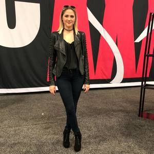 Meet your Posher, Deana